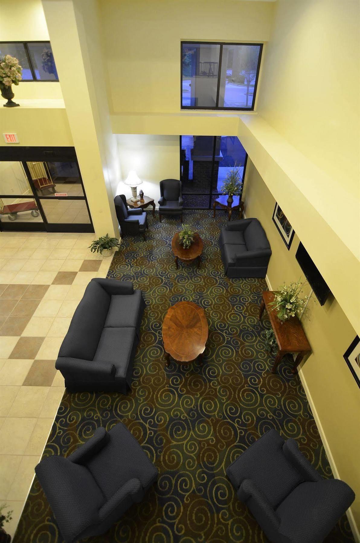 Best Western Plus Yadkin Valley Inn & Suites Jonesville Zewnętrze zdjęcie